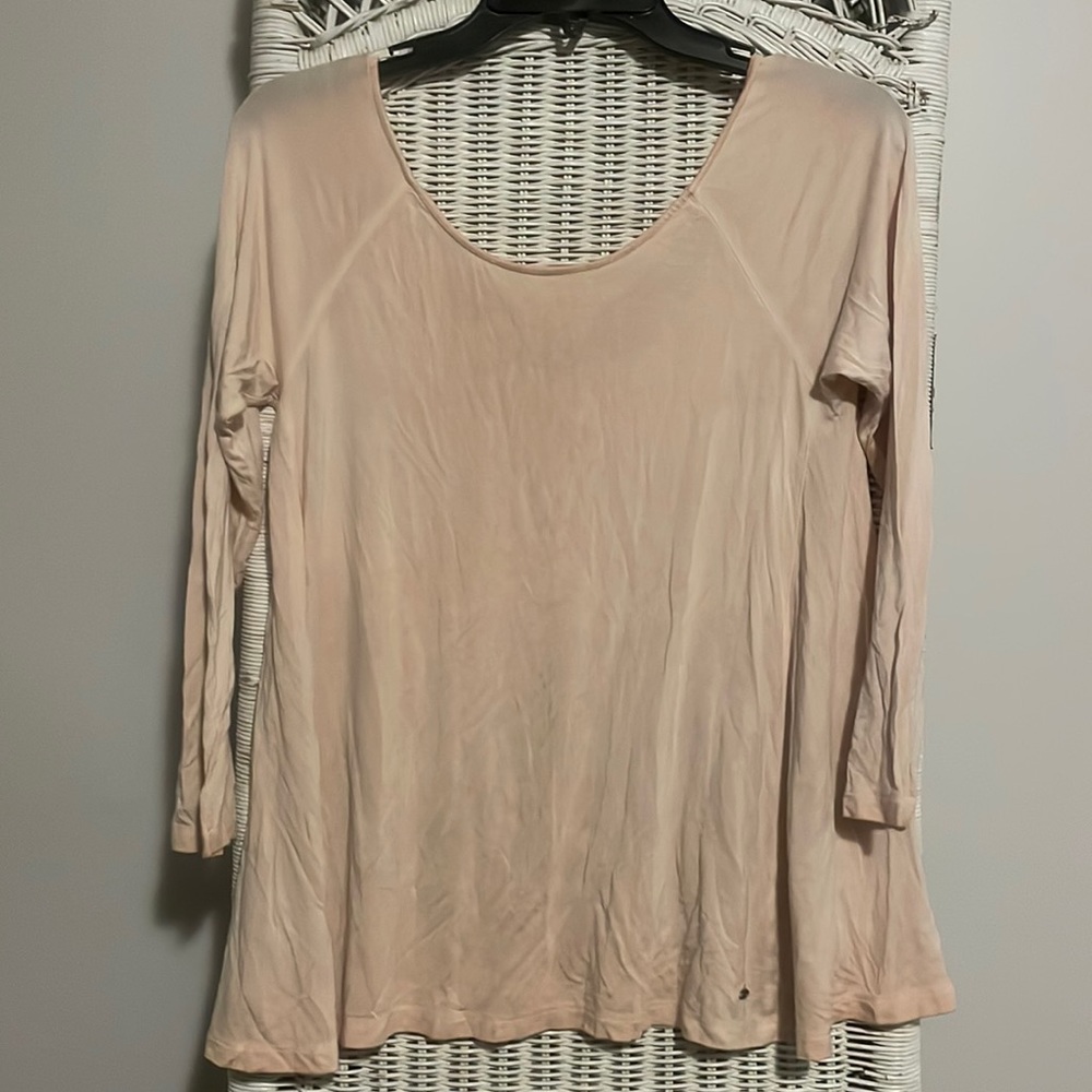 American Eagle small pink shirt